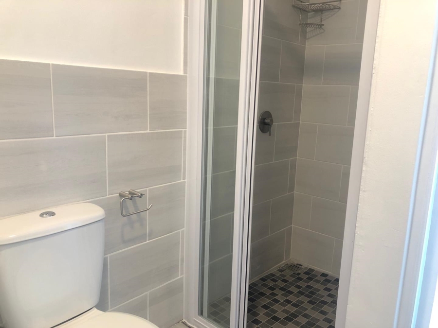 To Let 2 Bedroom Property for Rent in Westcliff Western Cape